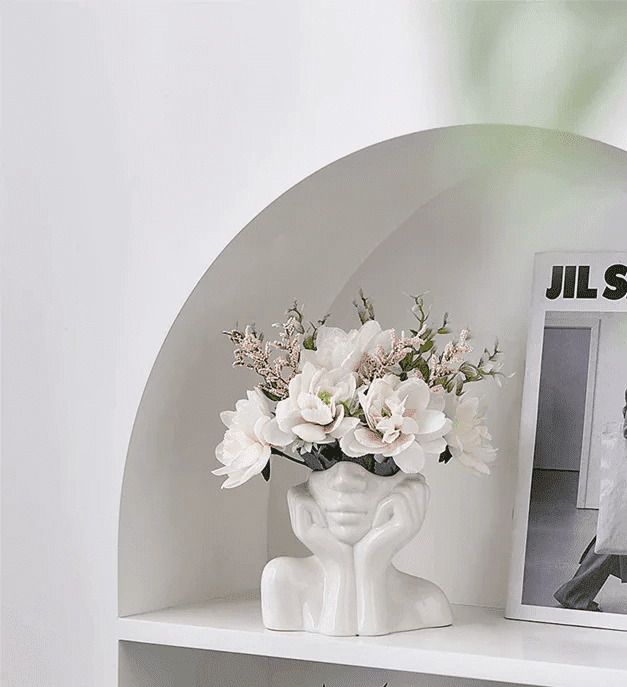 Nordic Chic: Circular Vase for Modern Living (Home & Office)