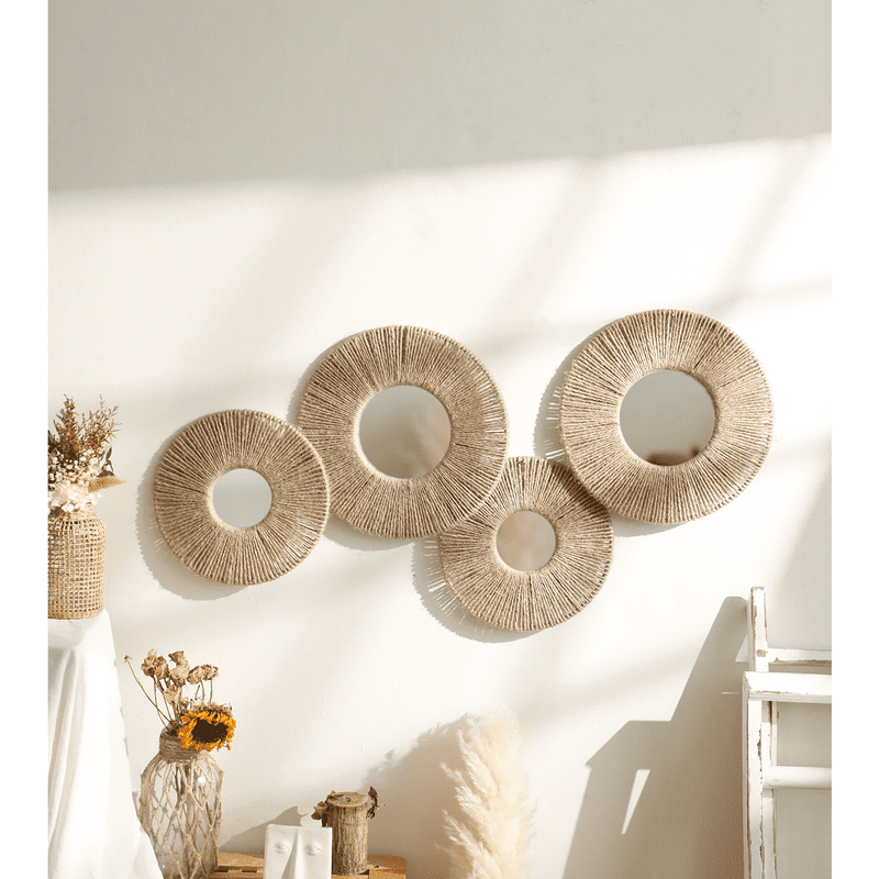 Woven Wonder: Round Mirror (Boho Chic! Hang Anywhere)