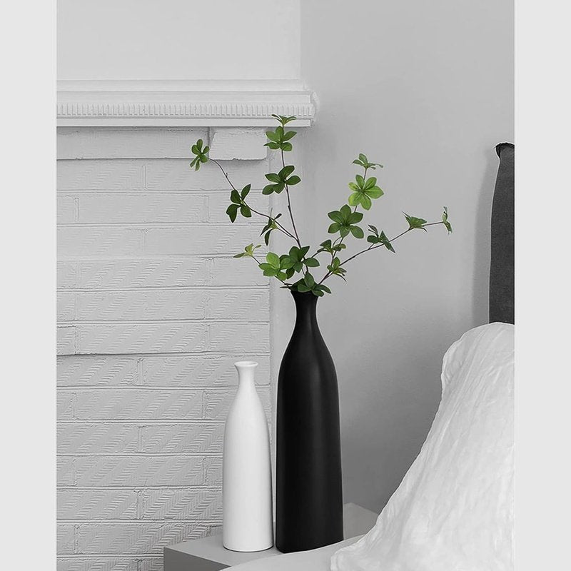 Modern Ceramic Vase for Creative Home Decor - Black and White