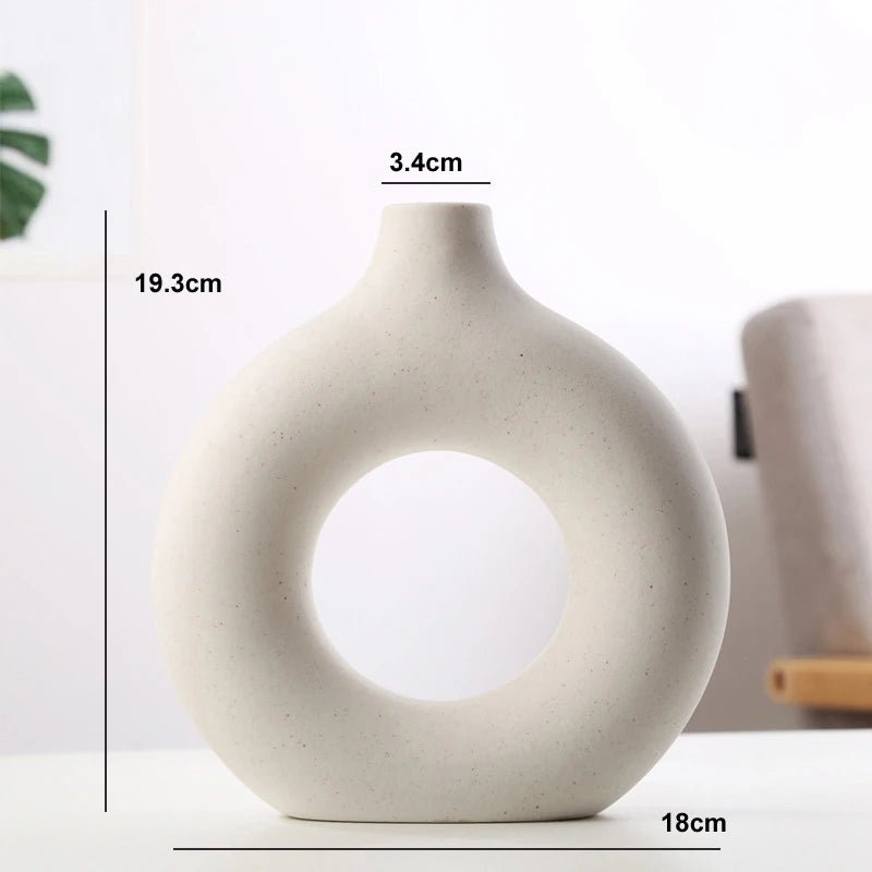 Modern Minimalist Vase: Home & Office Décor