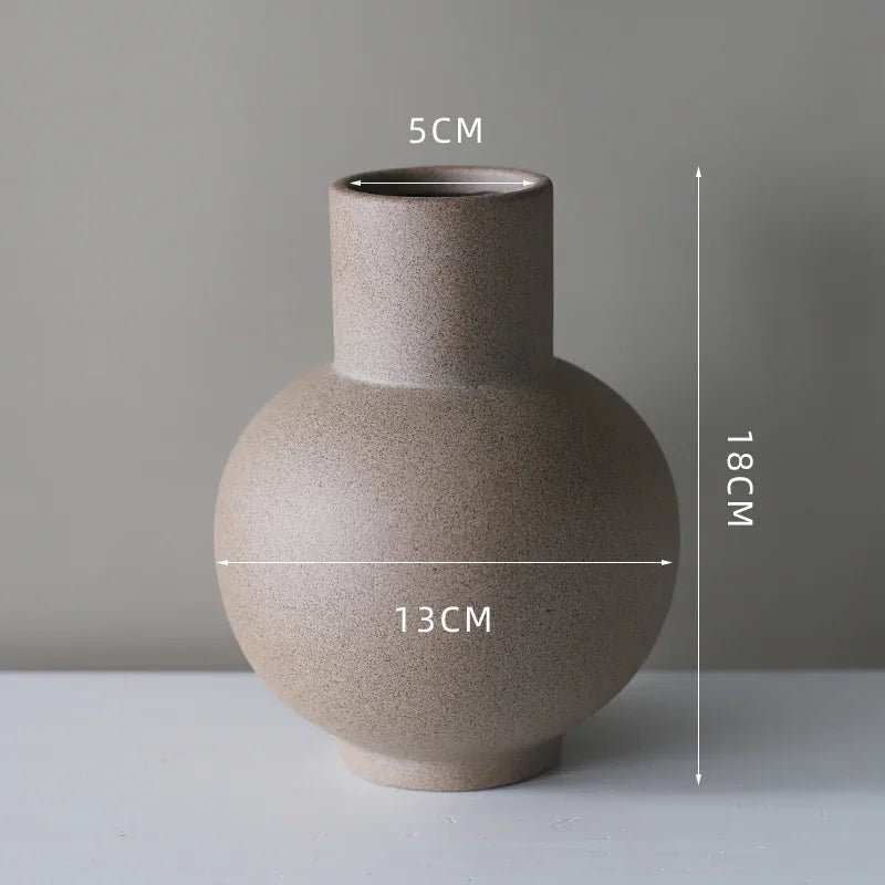 Minimalist Dream: Ceramic Vases