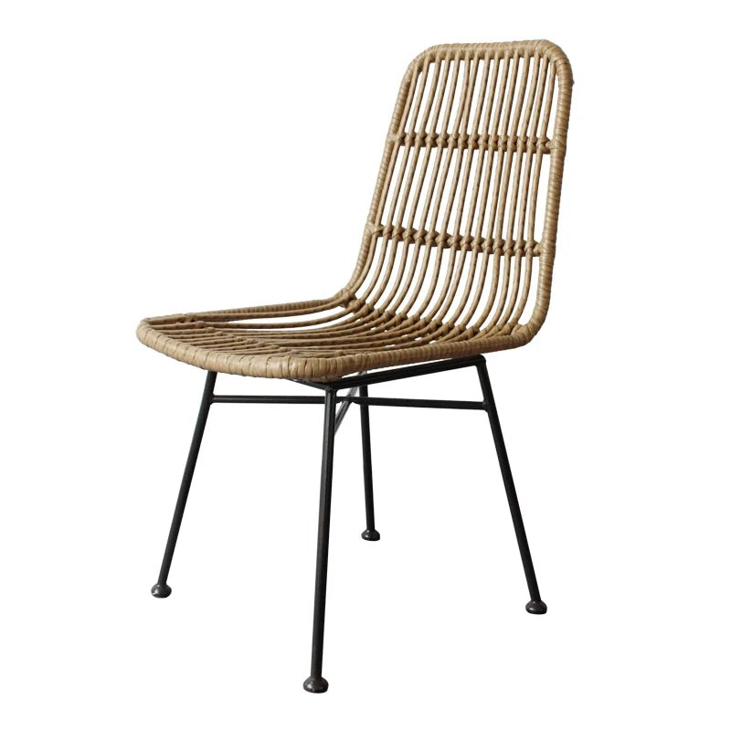 Japandi Balcony Oasis: Rattan Outdoor Chair (Sleek Lines, Natural Style)