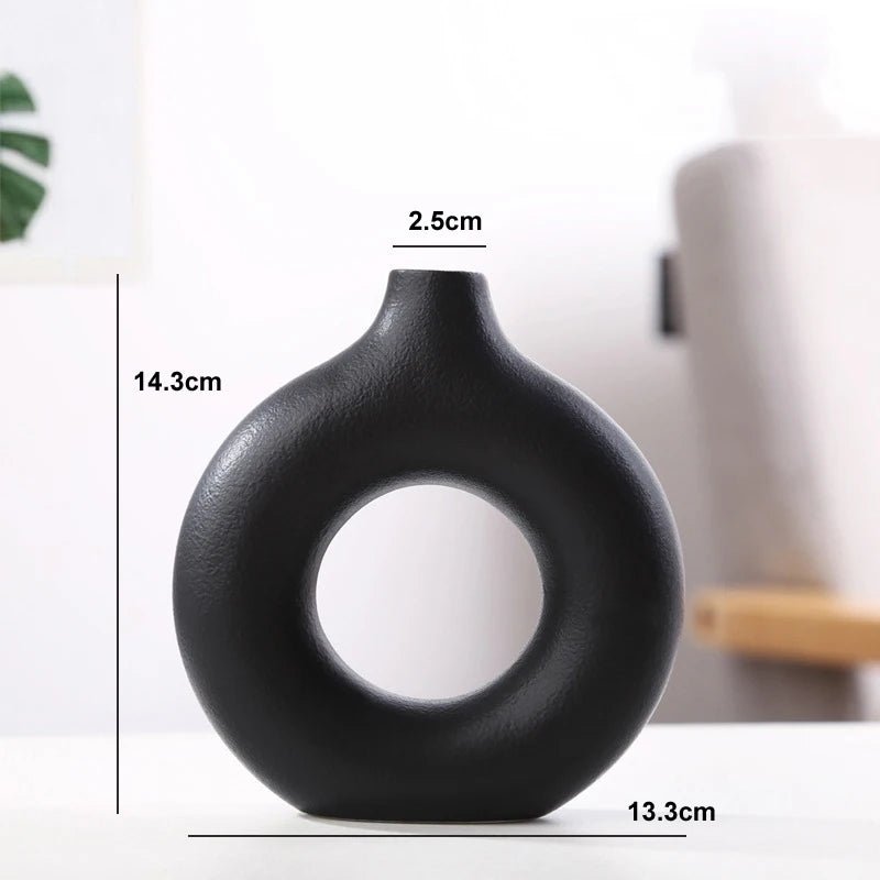 Modern Minimalist Vase: Home & Office Décor