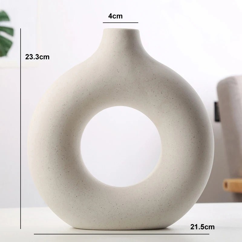 Modern Minimalist Vase: Home & Office Décor