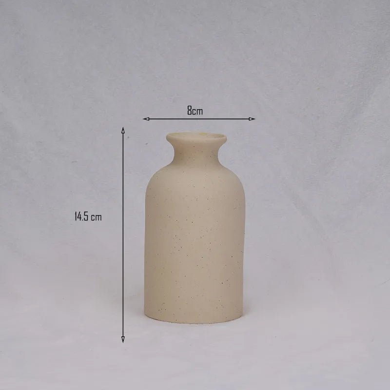 Minimalist Ceramic Vase: Versatile Beauty for Every Room (Gift-Ready!)