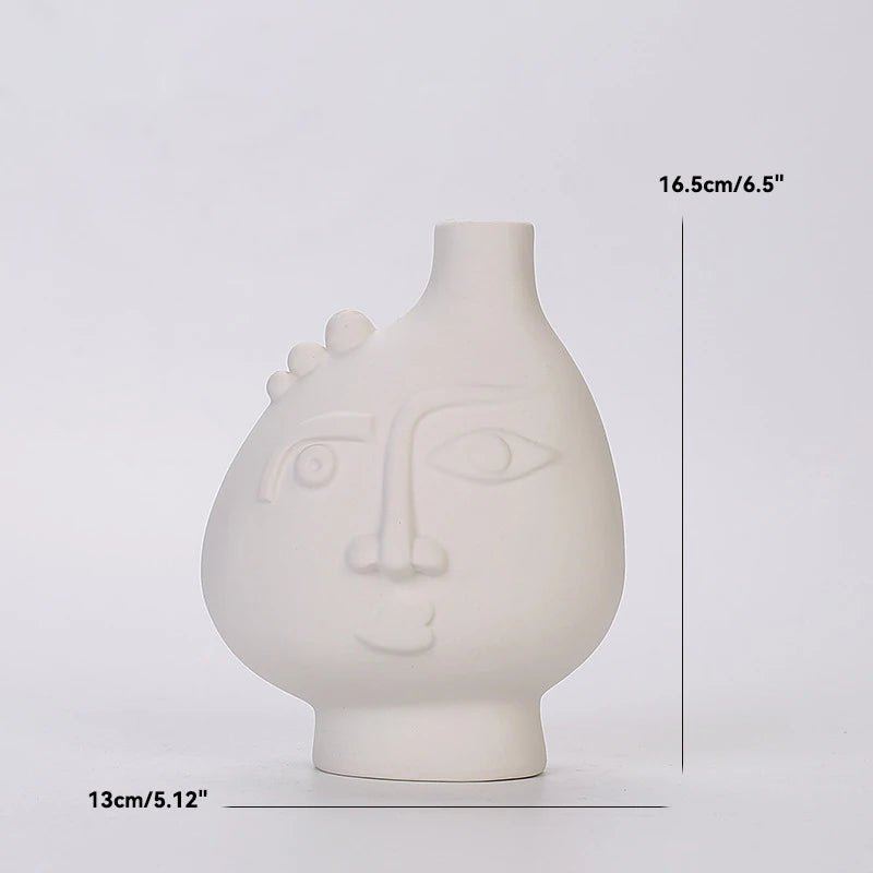 Sculptural Elegance: Body Art Vase (Statement Piece for Modern Homes)