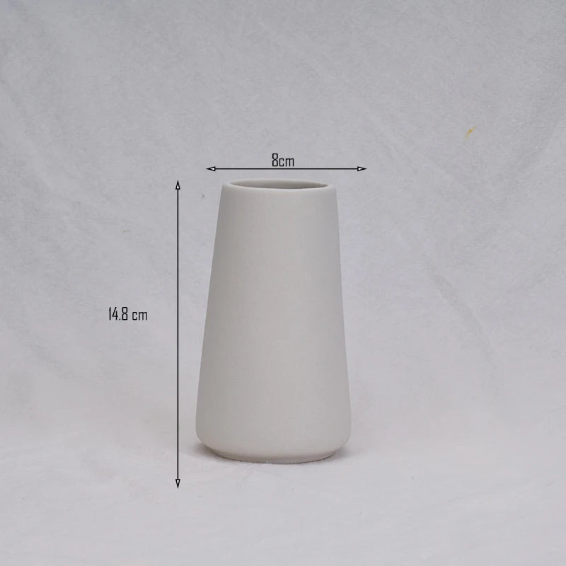 Minimalist Ceramic Vase: Versatile Beauty for Every Room (Gift-Ready!)