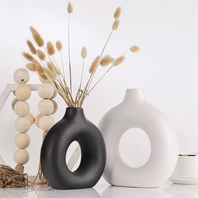 Modern Minimalist Vase: Home & Office Décor