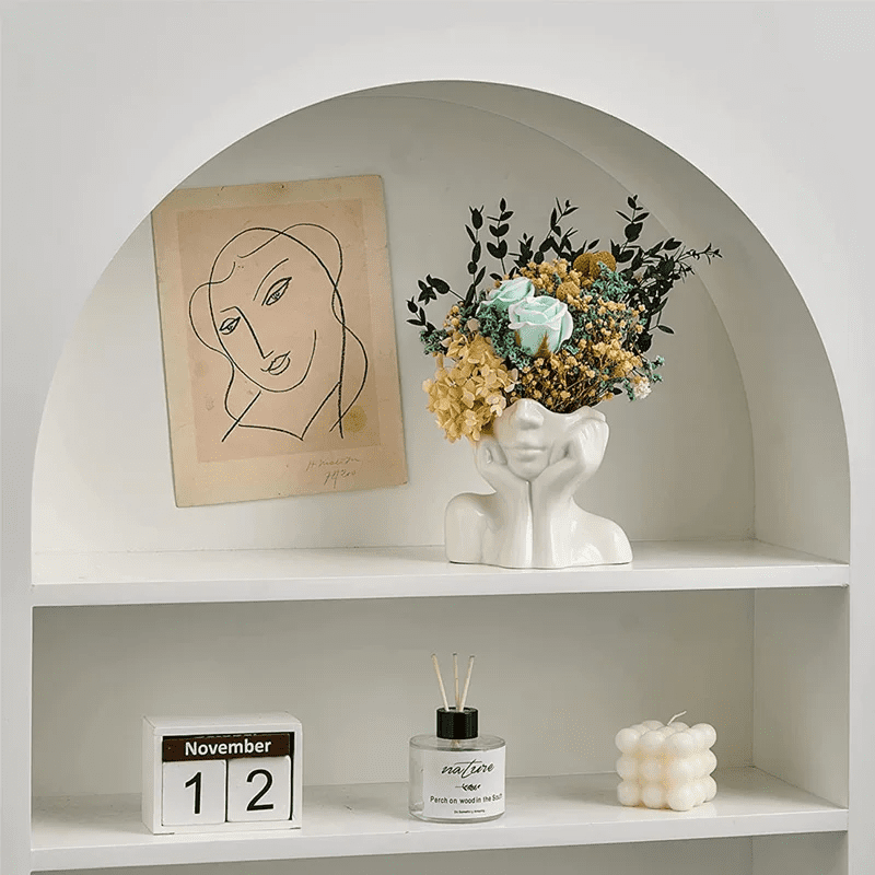 Nordic Chic: Circular Vase for Modern Living (Home & Office)