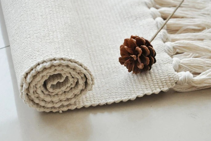 White Knitted Cloth Fabric Floor Rugs for Living Room and Bedroom