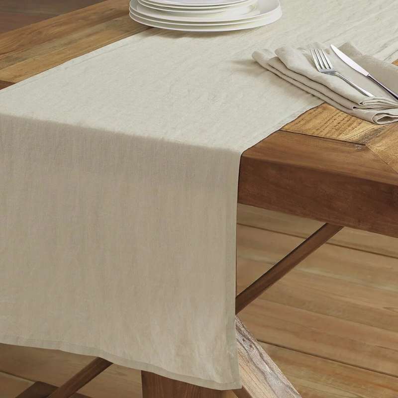 American Pastoral Style Burlap Table Runner