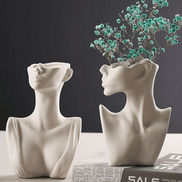 Sculptural Elegance: Body Art Vase (Statement Piece for Modern Homes)